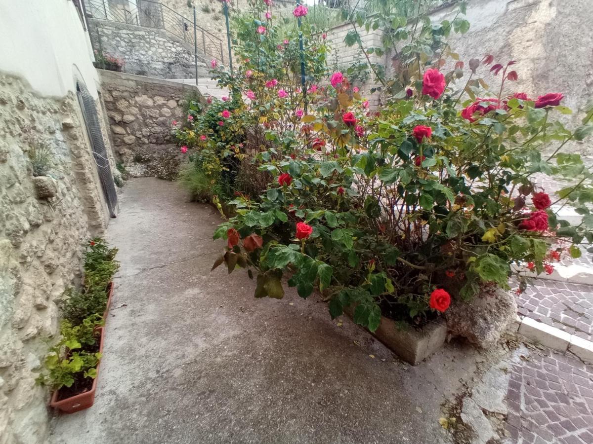 Casa Hemingway Holiday home Barisciano